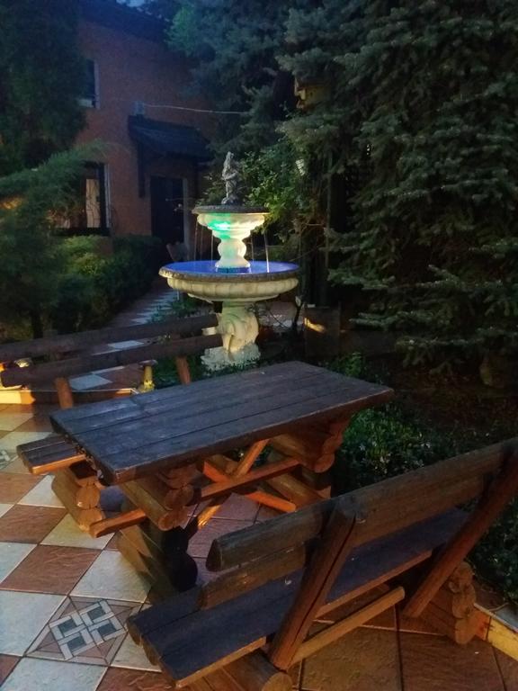 Hotel Mejdan Сараево Экстерьер фото